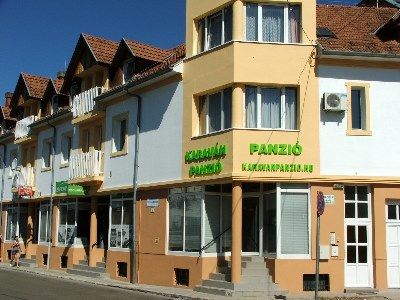 فندق Kecskemétفي  Karavan Panzio المظهر الخارجي الصورة